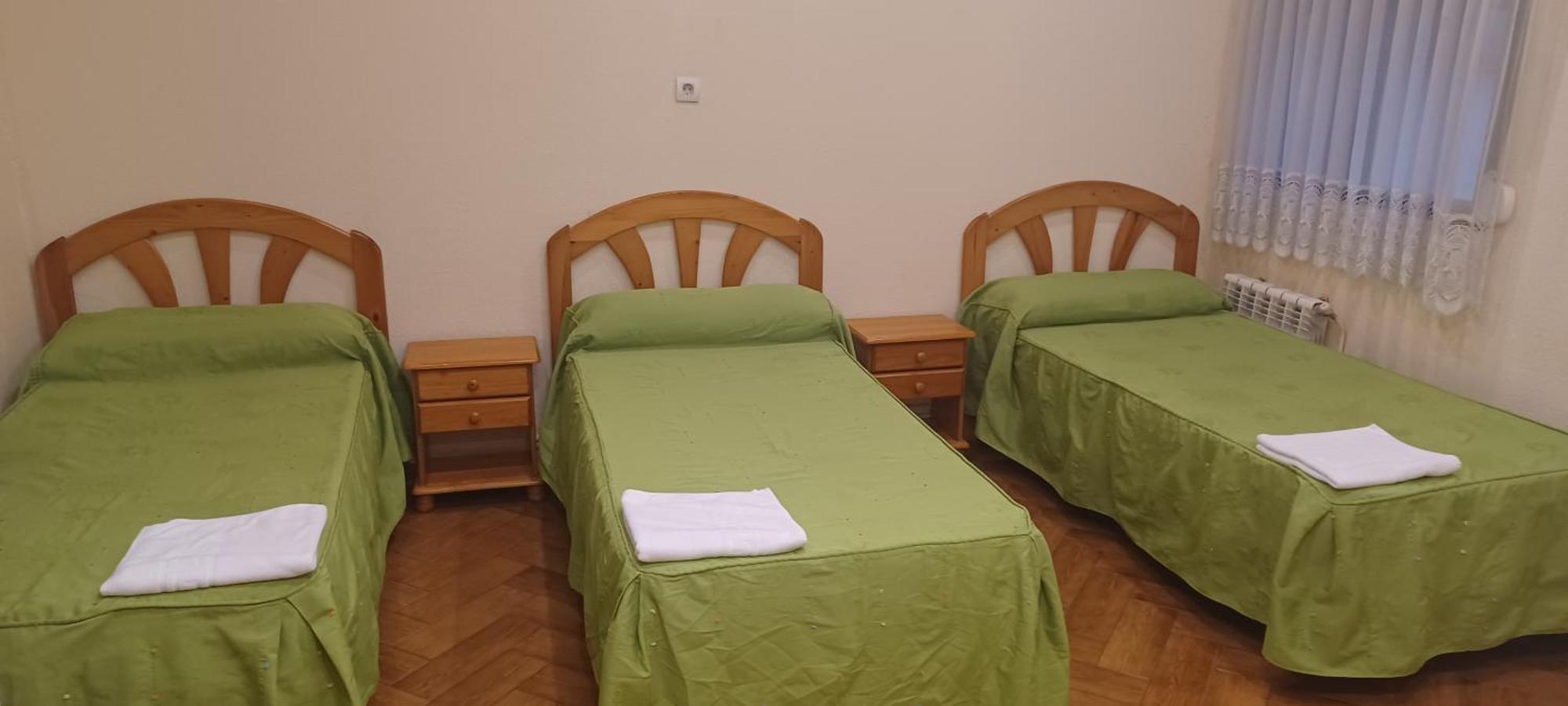 Hostal Pacios Madrid Exteriör bild