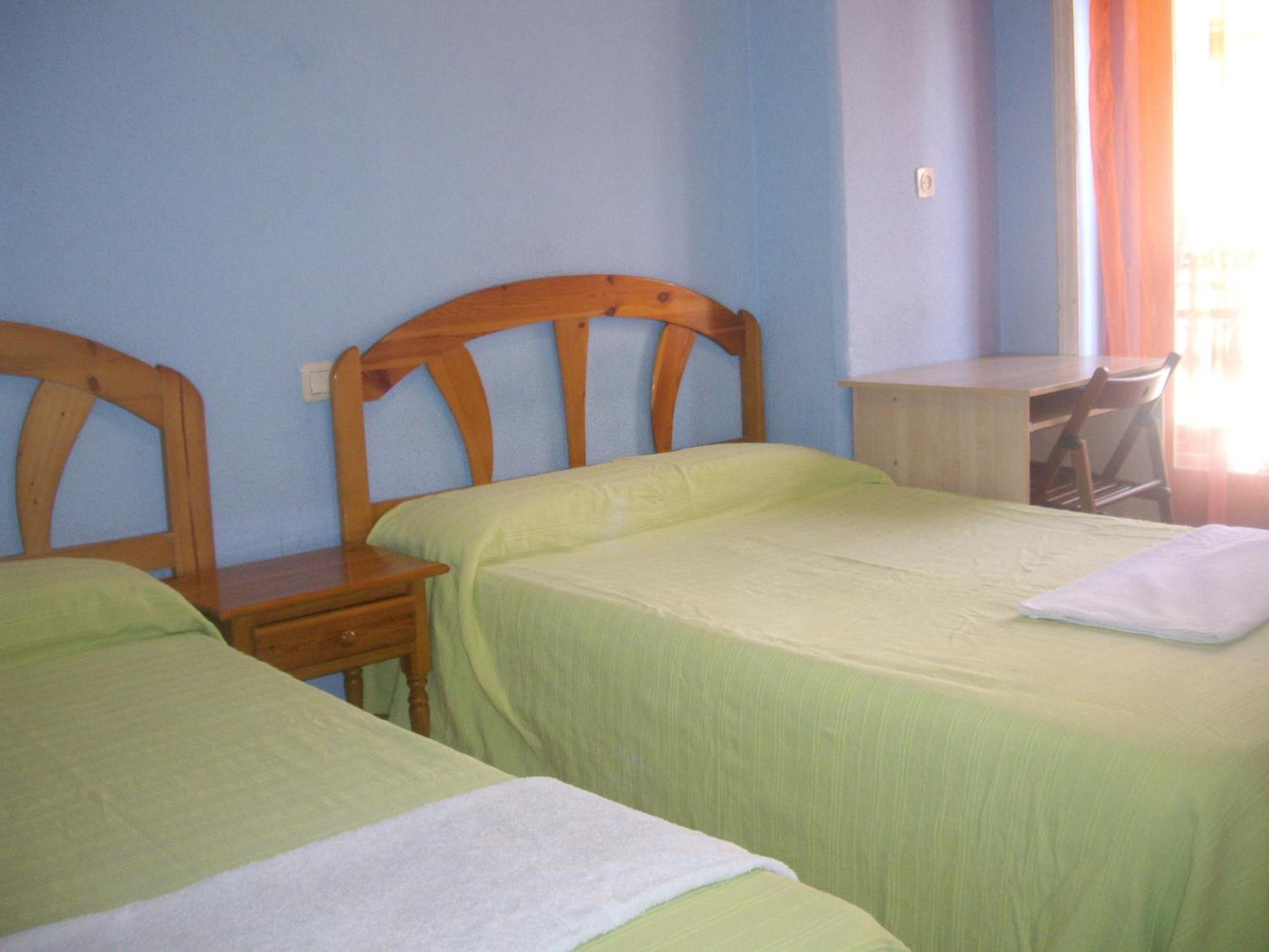 Hostal Pacios Madrid Exteriör bild