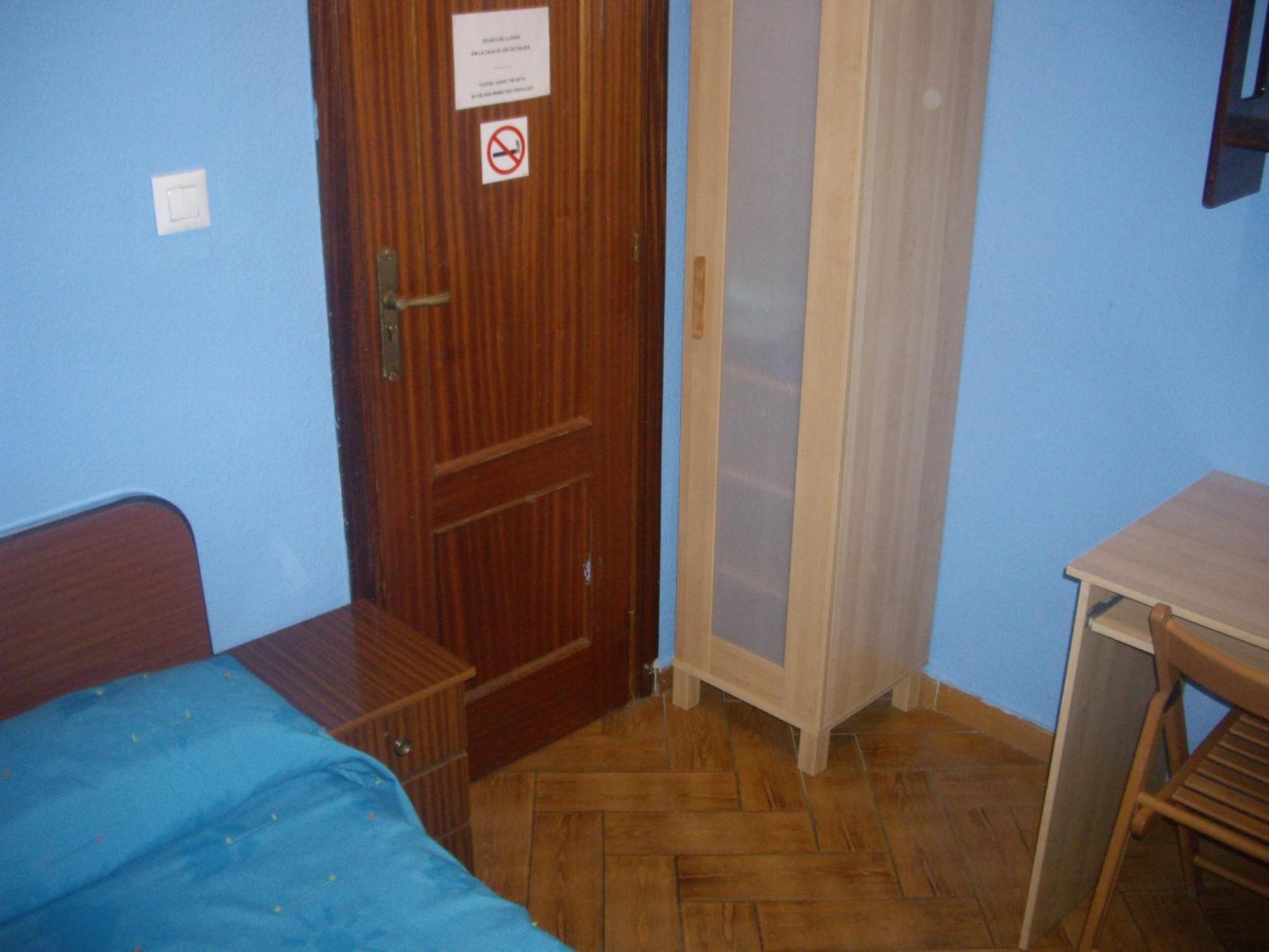 Hostal Pacios Madrid Exteriör bild