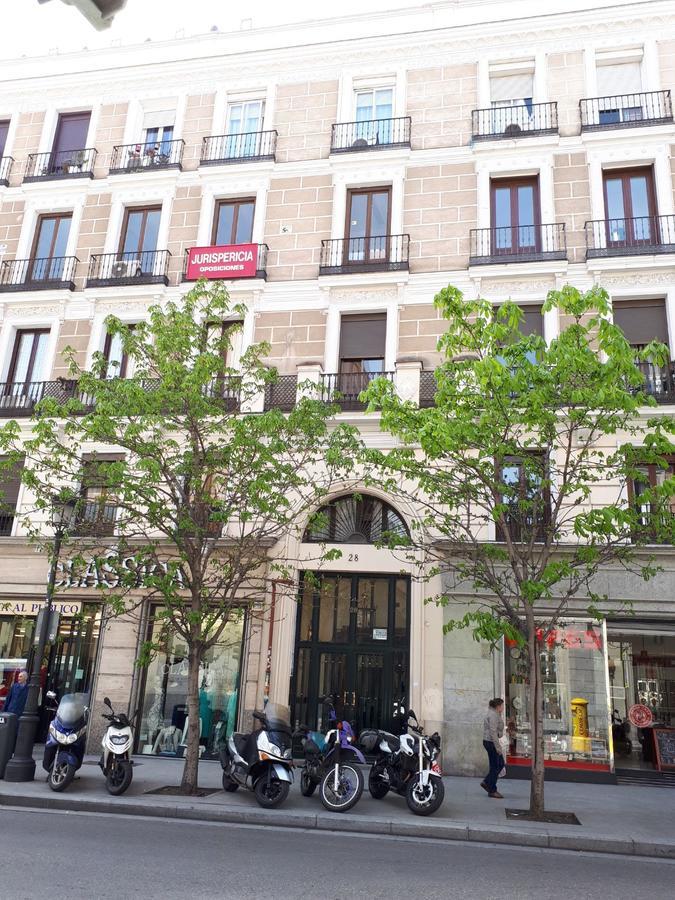 Hostal Pacios Madrid Exteriör bild